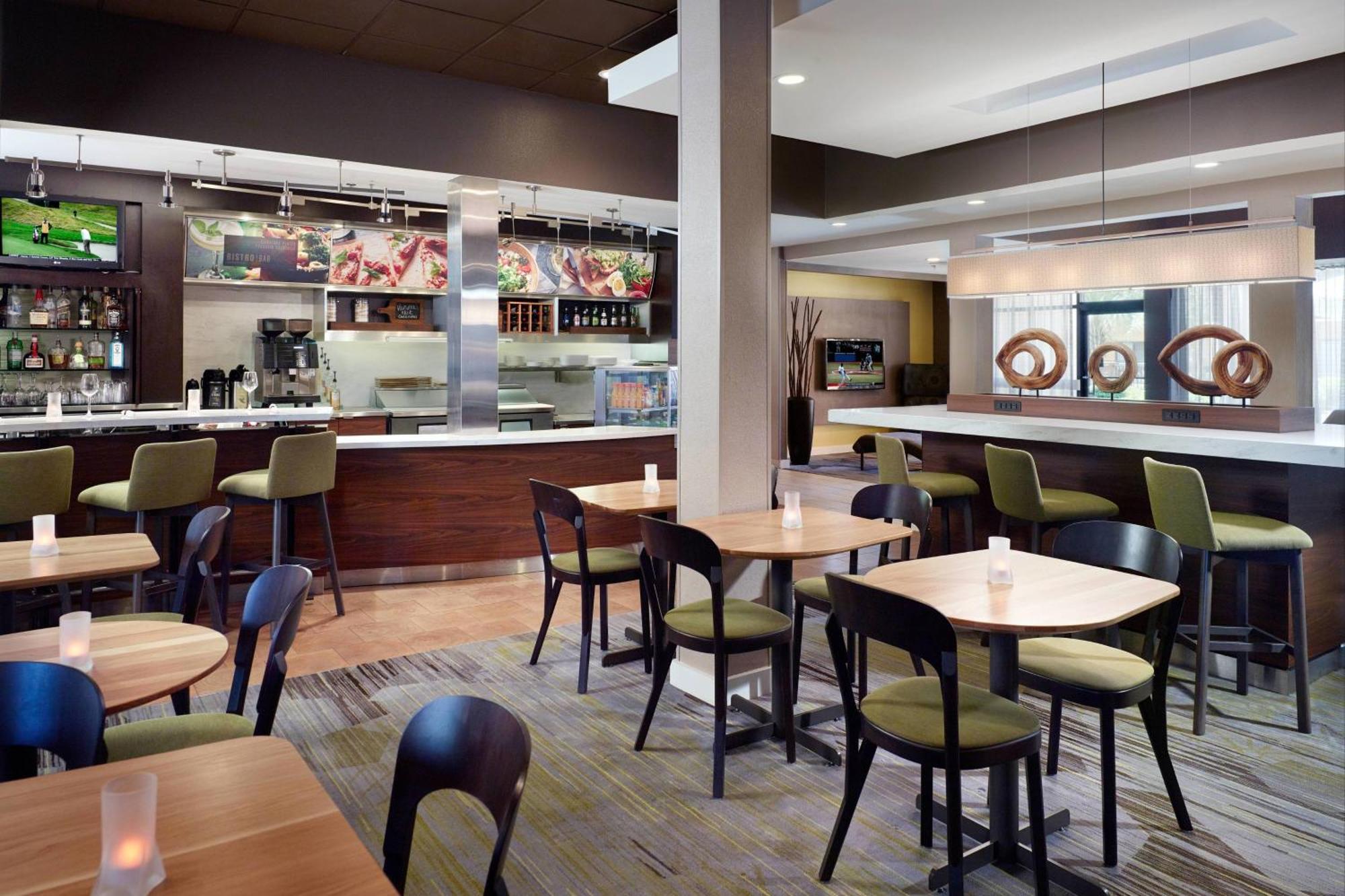 מלון Courtyard By Marriott מאקון מראה חיצוני תמונה