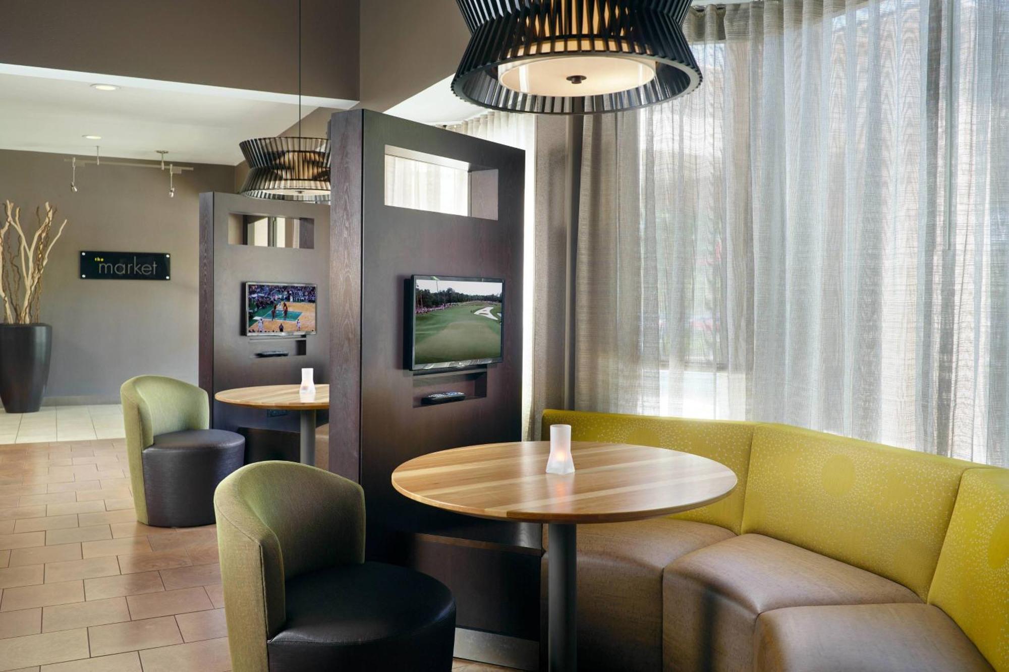 מלון Courtyard By Marriott מאקון מראה חיצוני תמונה